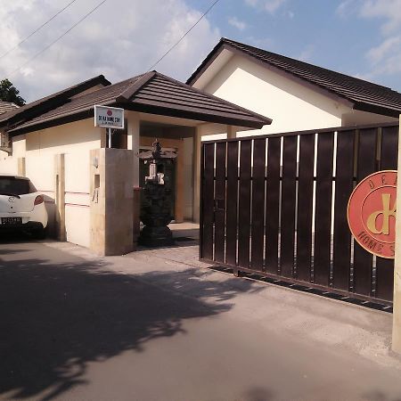 Deka Homestay Mataram Exteriér fotografie